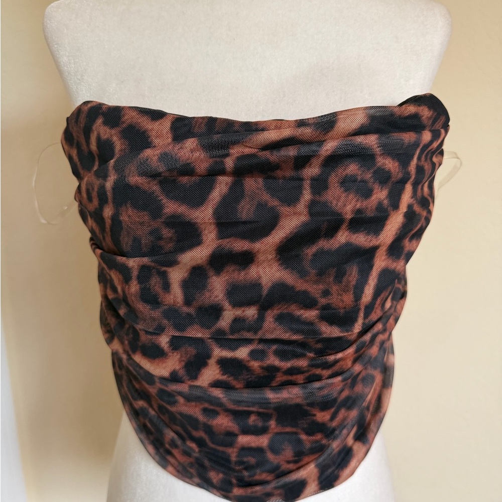 NWT Windsor Animal Print Strapless Top